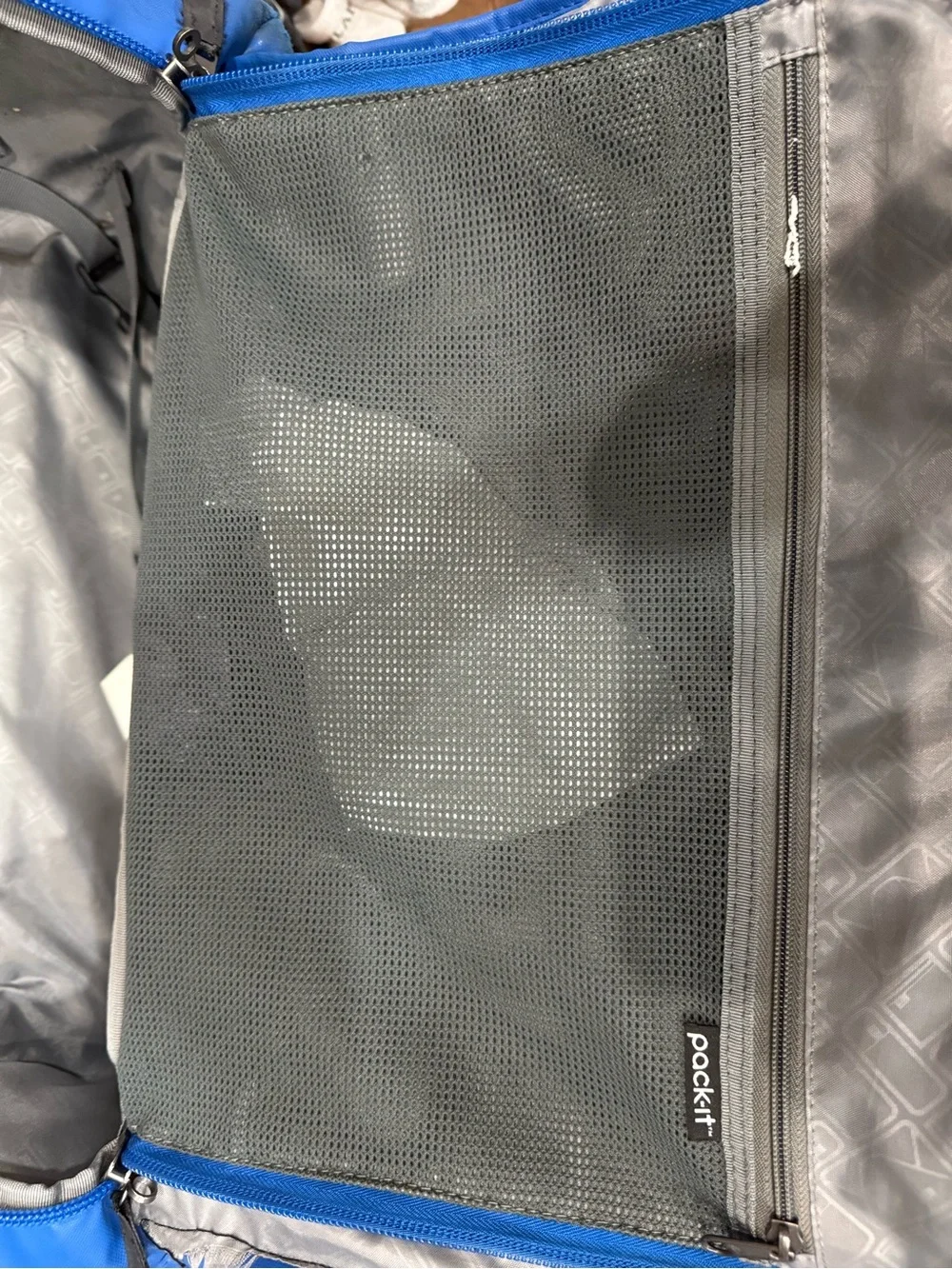 Eagle Creek 22L blue carry-on suitcase